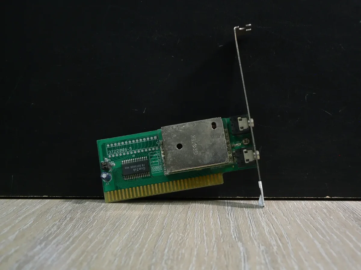 8 BIT Rádió tuner - Image 1