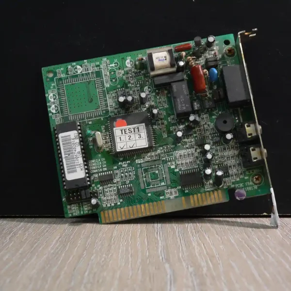 8 BIT Hang- és faxmodem