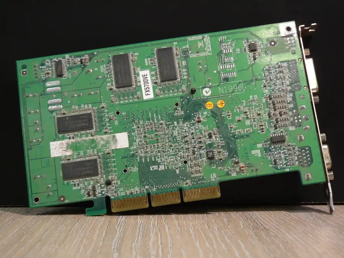 MEDION NVIDIA GeForce FX 5700VE 256MB DDR 128bit - Image 2