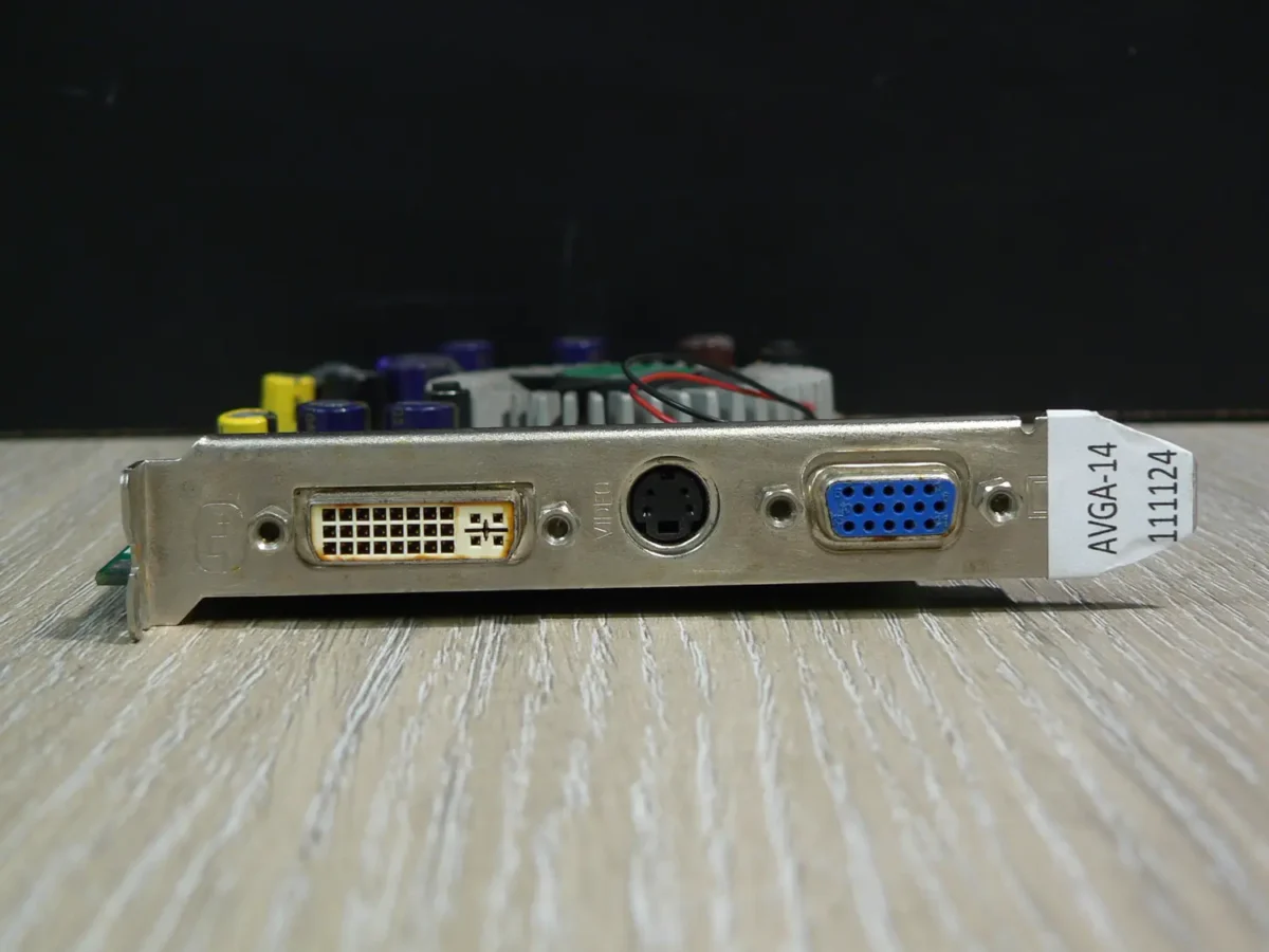 MEDION NVIDIA GeForce FX 5700VE 256MB DDR 128bit - Image 3