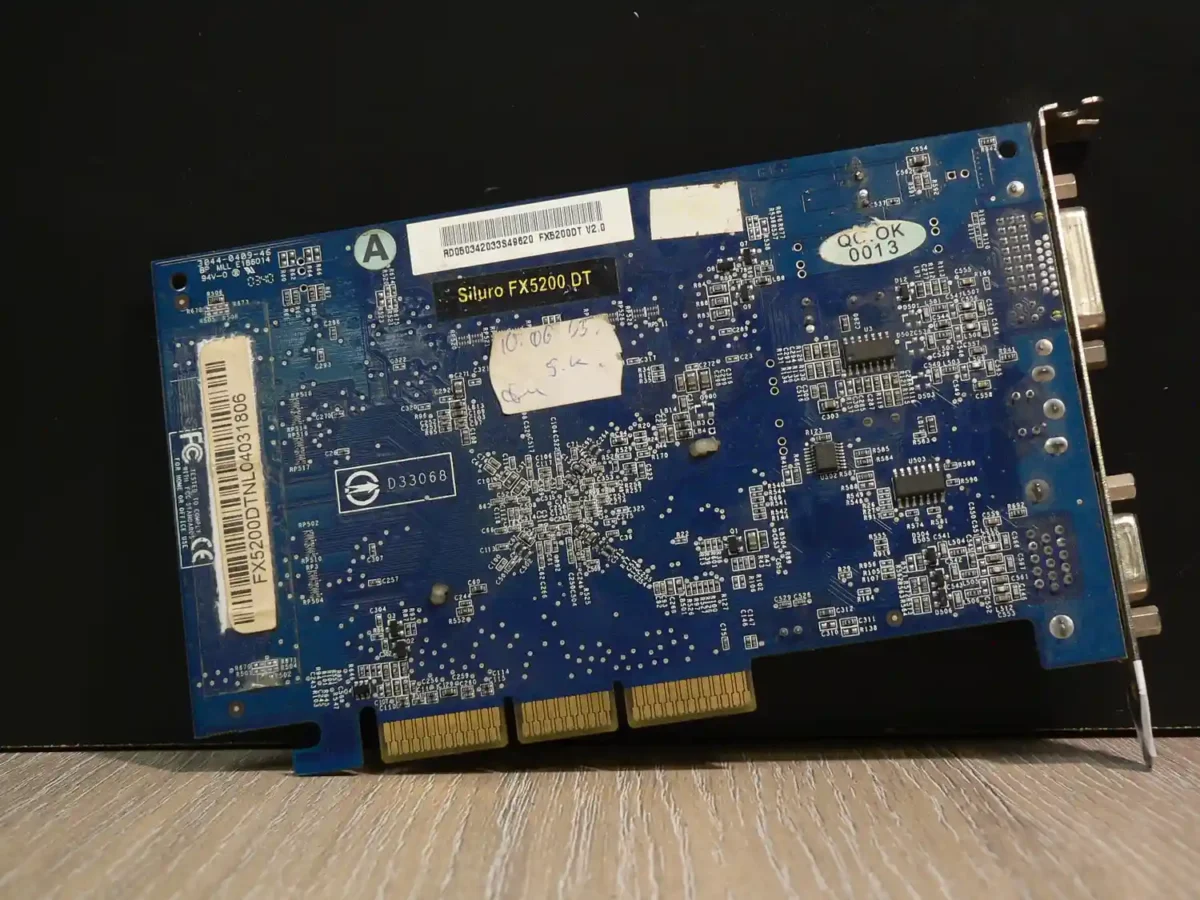 ABIT Siluro GeForce FX 5200 DT - Image 2