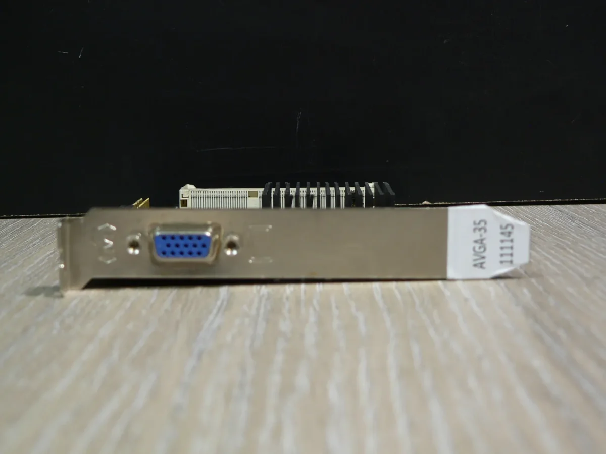 Matrox Millennium G200 AGP - Image 3