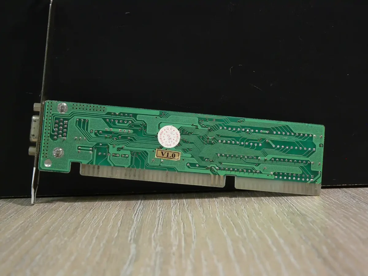 Realtek RTG3105iEH 256kB - Image 2