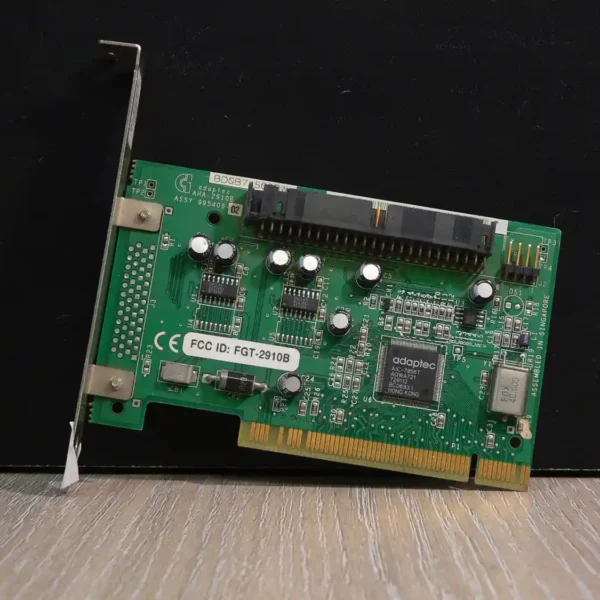PCI SCSI vezérlő Adaptec AHA-2910B