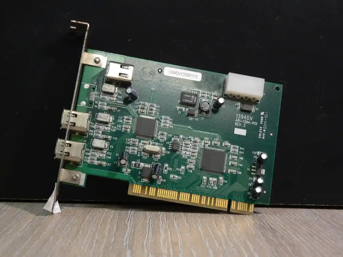 PCI FireWire vezérlőkártya (3 portos) 1394DV API-1394-PCI - Image 1