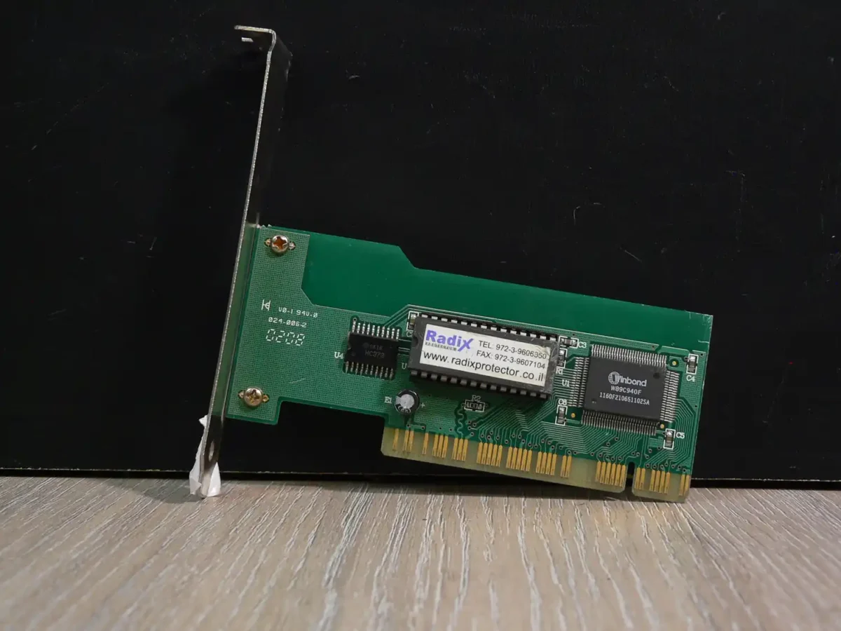 PCI Radix túlfeszültség-védő kártya - Image 1