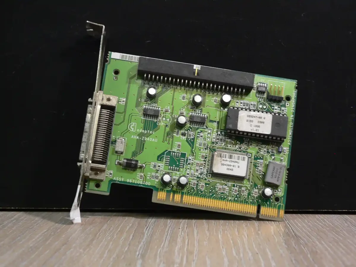 PCI SCSI vezérlő Adaptec AHA-2940AU - Image 1