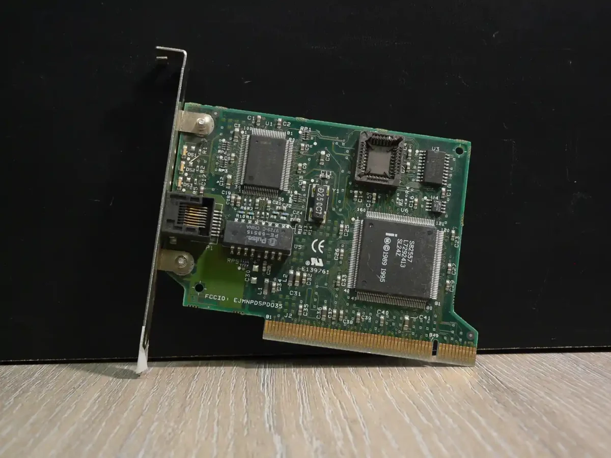 Intel S82557 PCI Hálózati kártya - Image 1