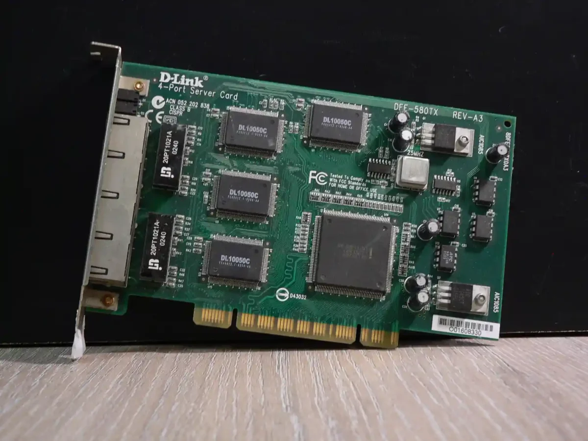 PCIHALO-33-1 D-Link DFE-580TX 4-Port Server Card PCI Hálózati kártya - Image 1