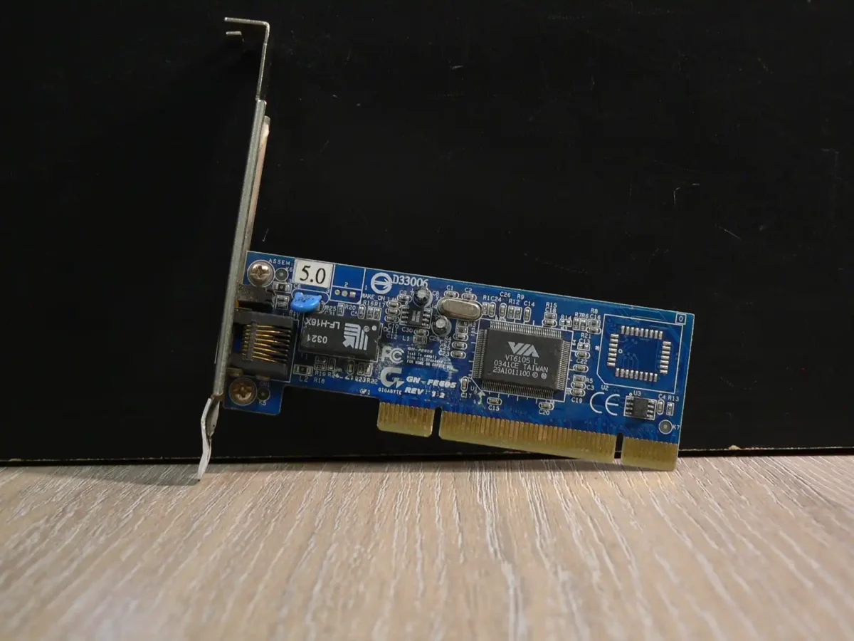 PCIHALO-54-1 Gigabyte GN-FE605 (VIA VT6105 L) PCI Hálózati kártya - Image 1