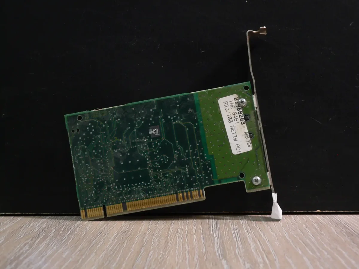 Intel PCI Hálózati kártya - Image 2