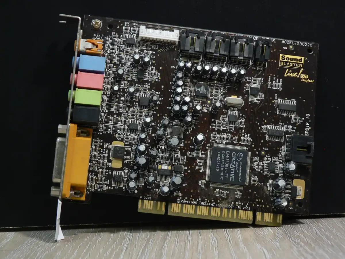 Sound Blaster Live! 5.1 Digital SB0220 PCI Hangkártya - Image 1