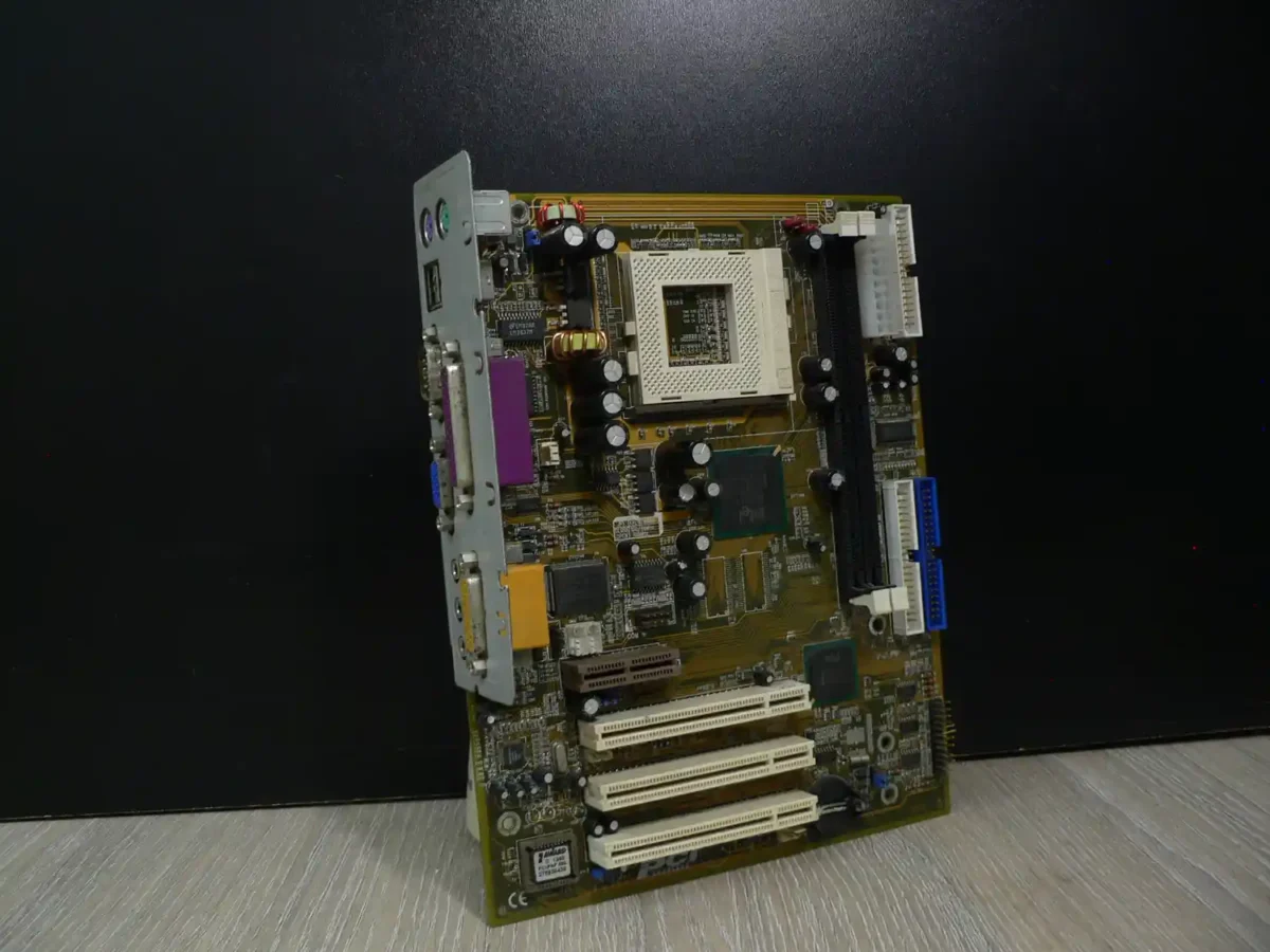 PCPartner BSMS3-872C Socket 370 Alaplap + Hátlap/IO-Shield - Image 1