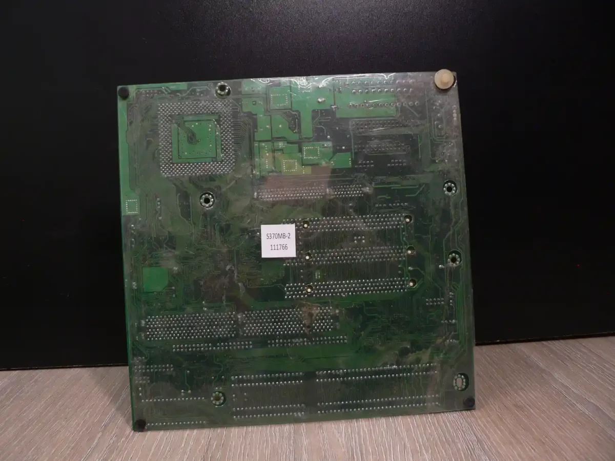 Acorp 6VIA/ZX85 Socket 370 Alaplap - Image 4