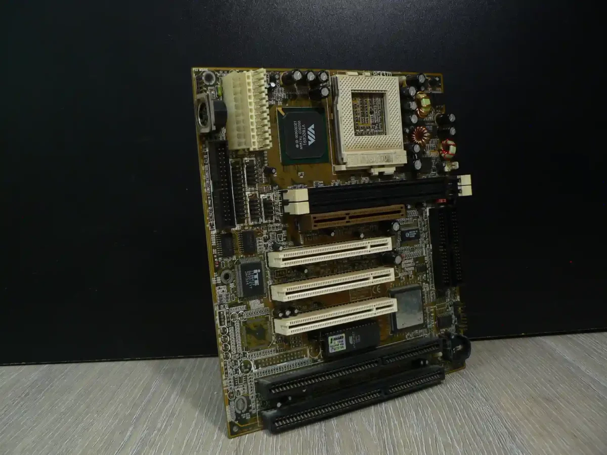 Aristo PCPartner VIB861S Socket 370 Alaplap - Image 1