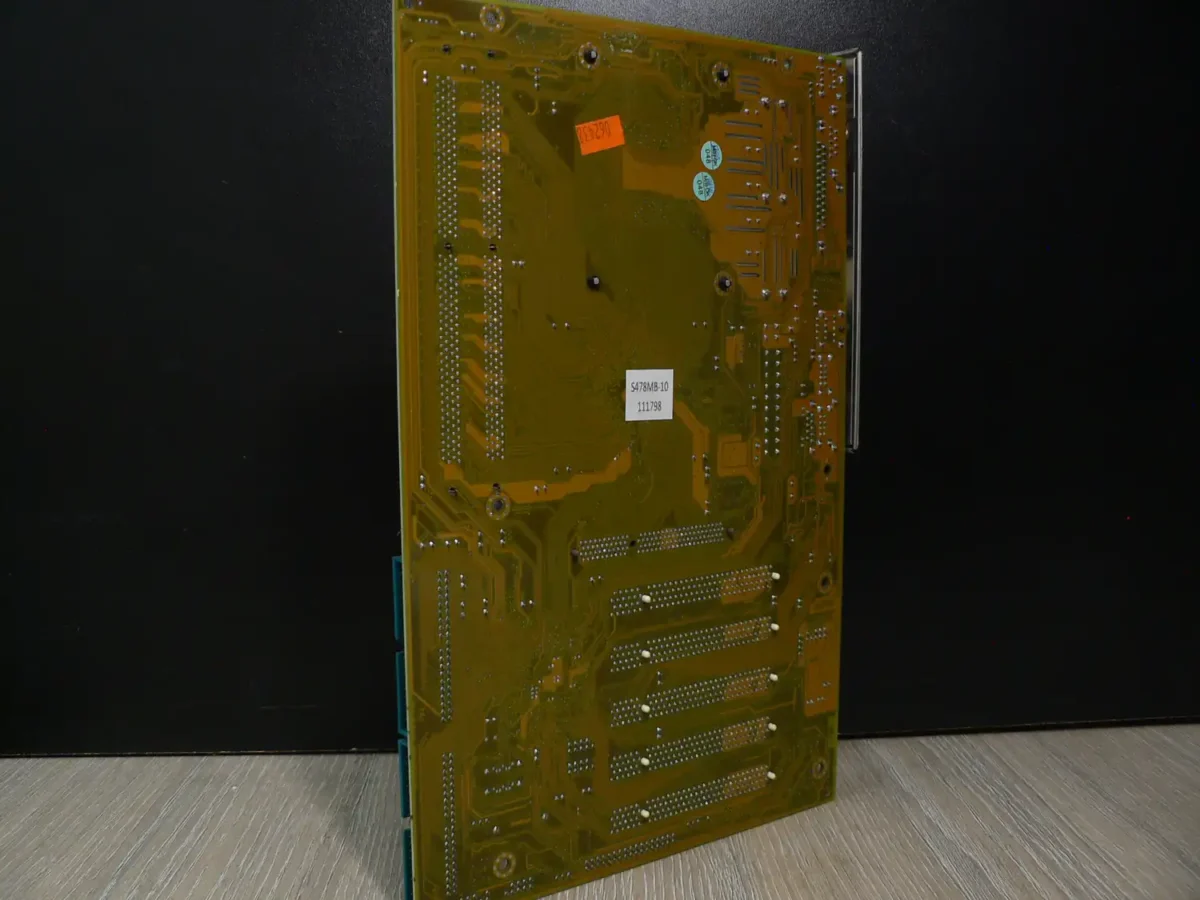 ABIT-IS7-E2 478 Alaplap + Hátlap/IO-Shield - Image 2