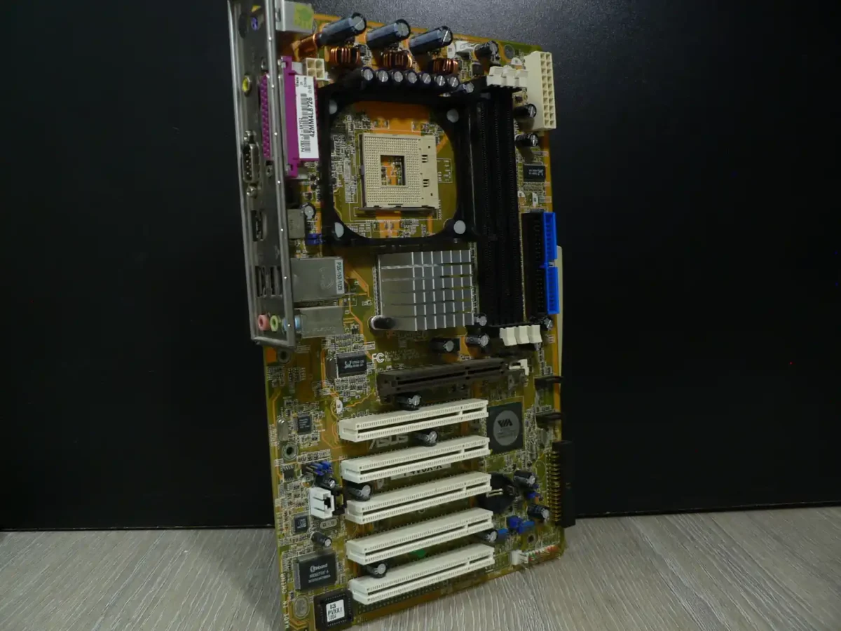 ASUS P4V8X-X 478 Alaplap + Hátlap/IO-Shield - Image 1