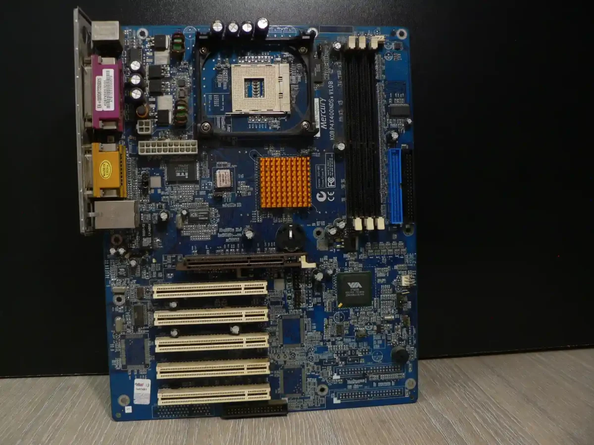 Mercury KOB P4X400NDSx V1.0B 478 Alaplap + Hátlap/IO-Shield (B kategória, megviselt állapotú) - Image 3