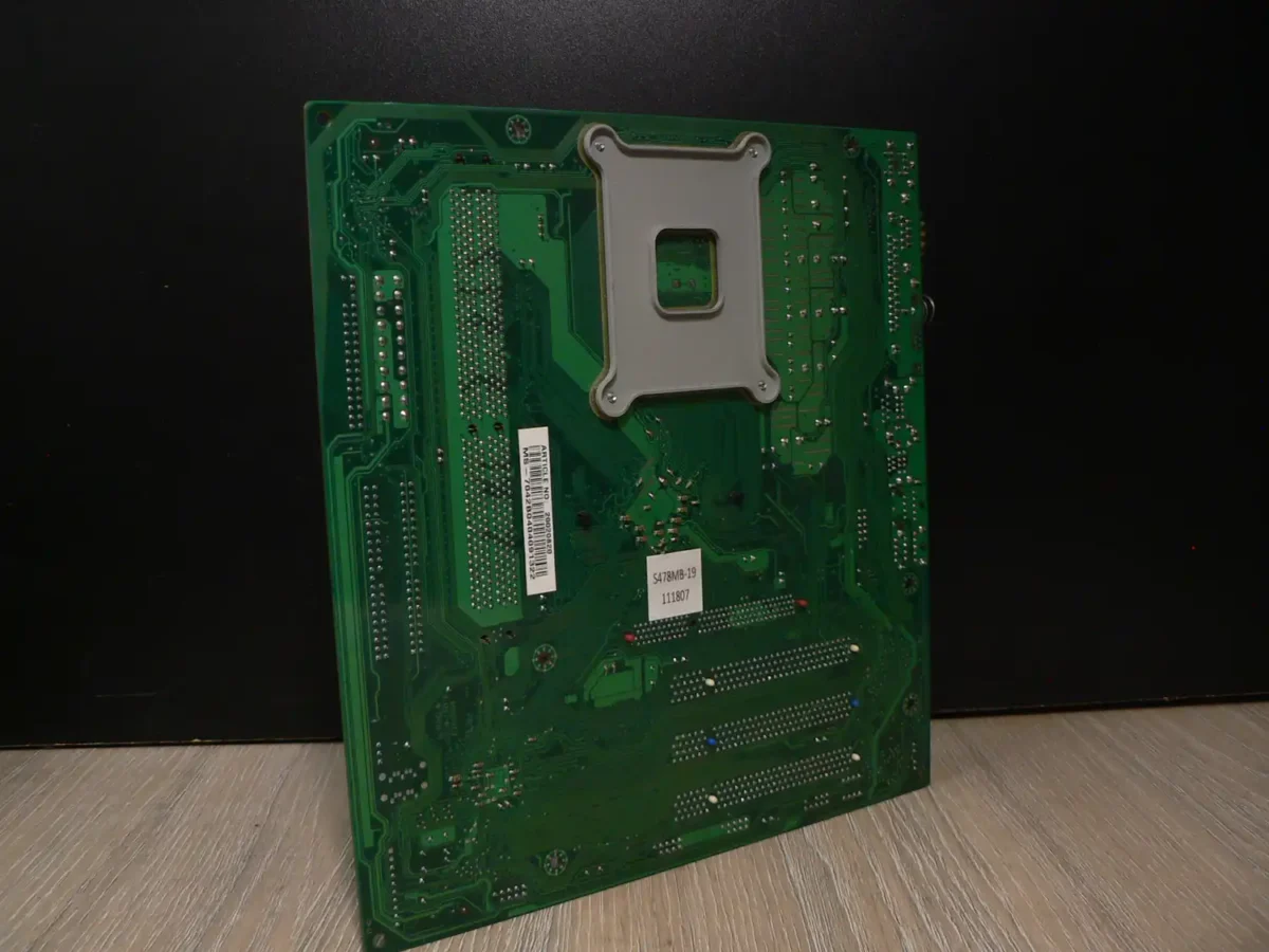 MSI MS-7042 VER:1 478 Alaplap - Image 2