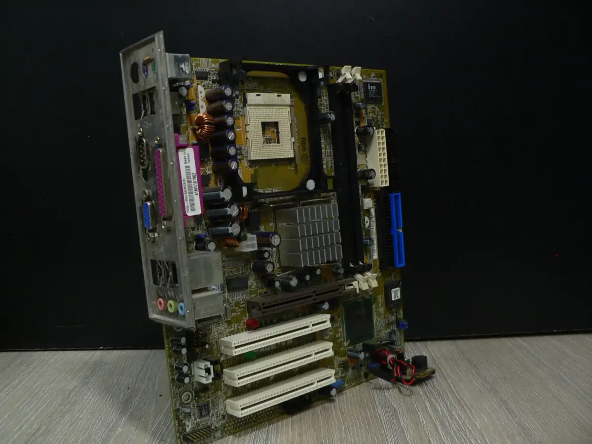 ASUS P4GE-VM REV:1.02 478 Alaplap + Hátlap/IO-Shield - Image 1