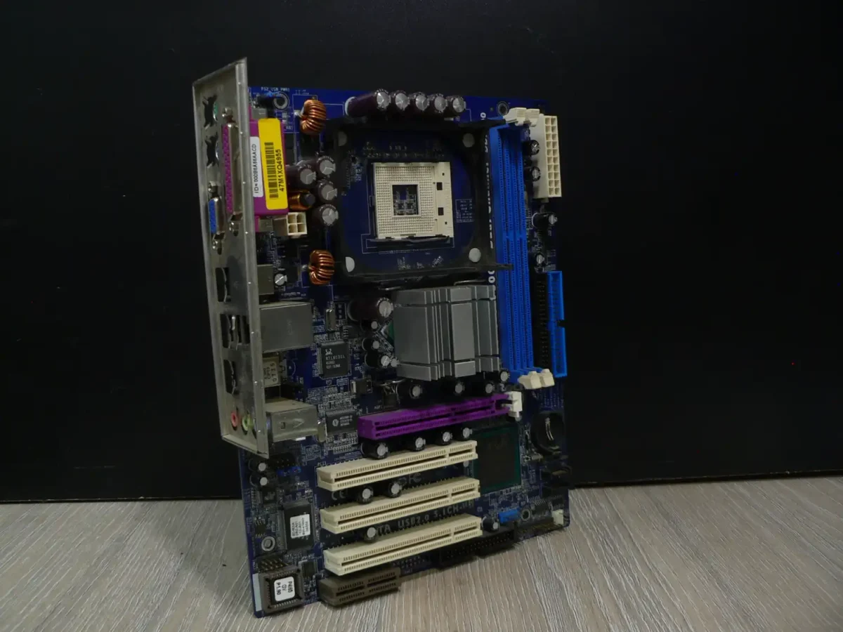 ASRock P4i65GV 478 Alaplap + Hátlap/IO-Shield (B kategória, púpos kondenzátor) - Image 1