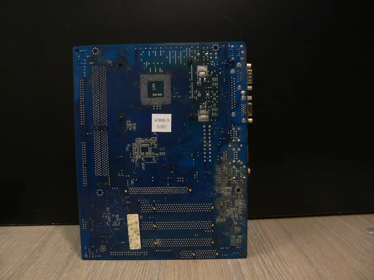 Mercury PVM266aM-P 478 Alaplap (B kategória, megviselt állapotú, korrodált hátlapi kivezetések) - Image 4