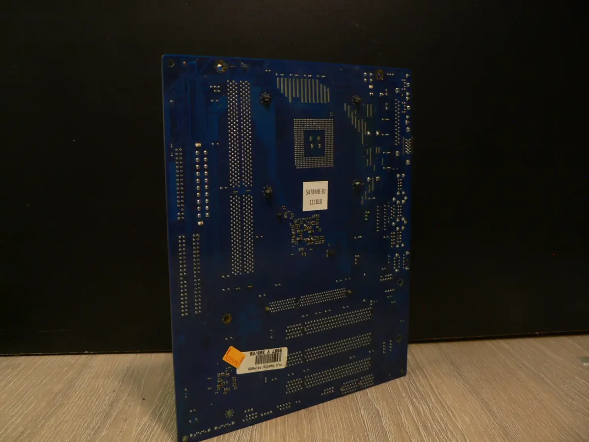 ASRock P4VM800 478 Alaplap + Hátlap/IO-Shield (B kategória, korrodált hátlapi kivezetések) - Image 2