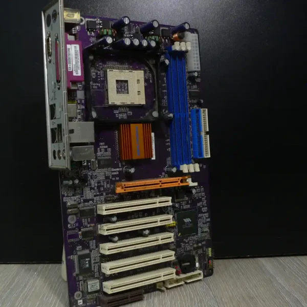 ECS L4VXA2 REV:1.0 Socket 478 Alaplap + Hátlap/IO-Shield (B kategória, korrodált hátlapi kivezetések, rossz állapotú)