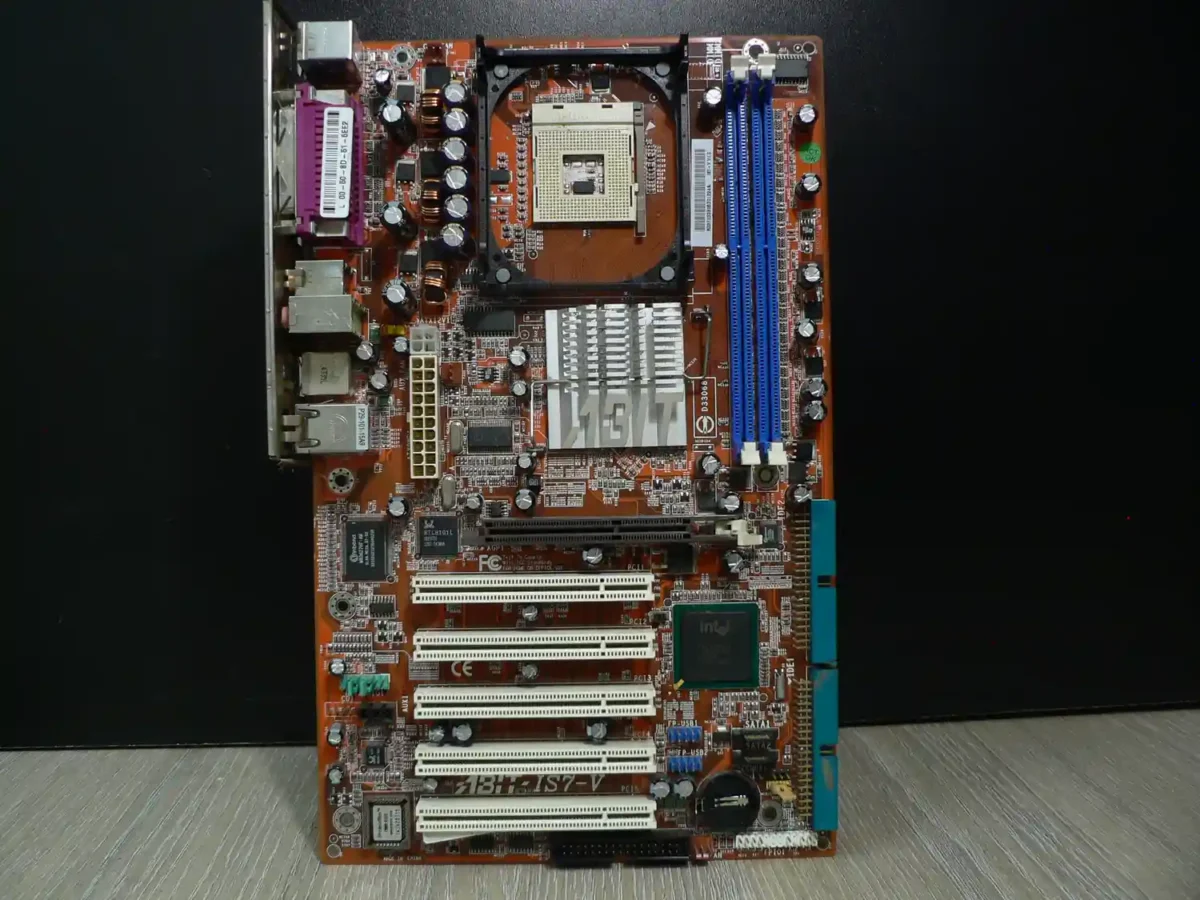 ABIT-IS7-V 478 Alaplap + Hátlap/IO-Shield - Image 3