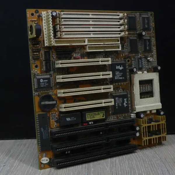 A-Trend ATC-1000 Socket 7 Alaplap