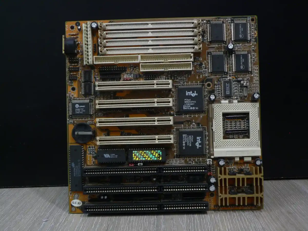 A-Trend ATC-1000 Socket 7 Alaplap - Image 3