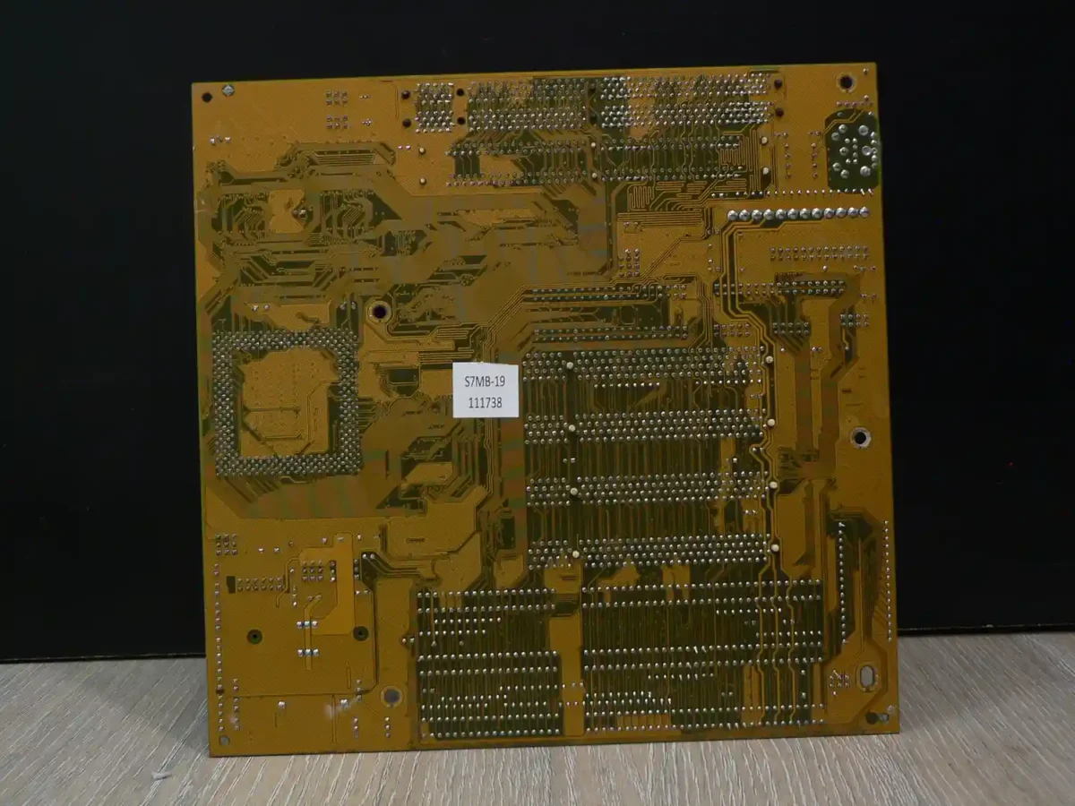 Intel Triton VX Socket 7 Alaplap - Image 4