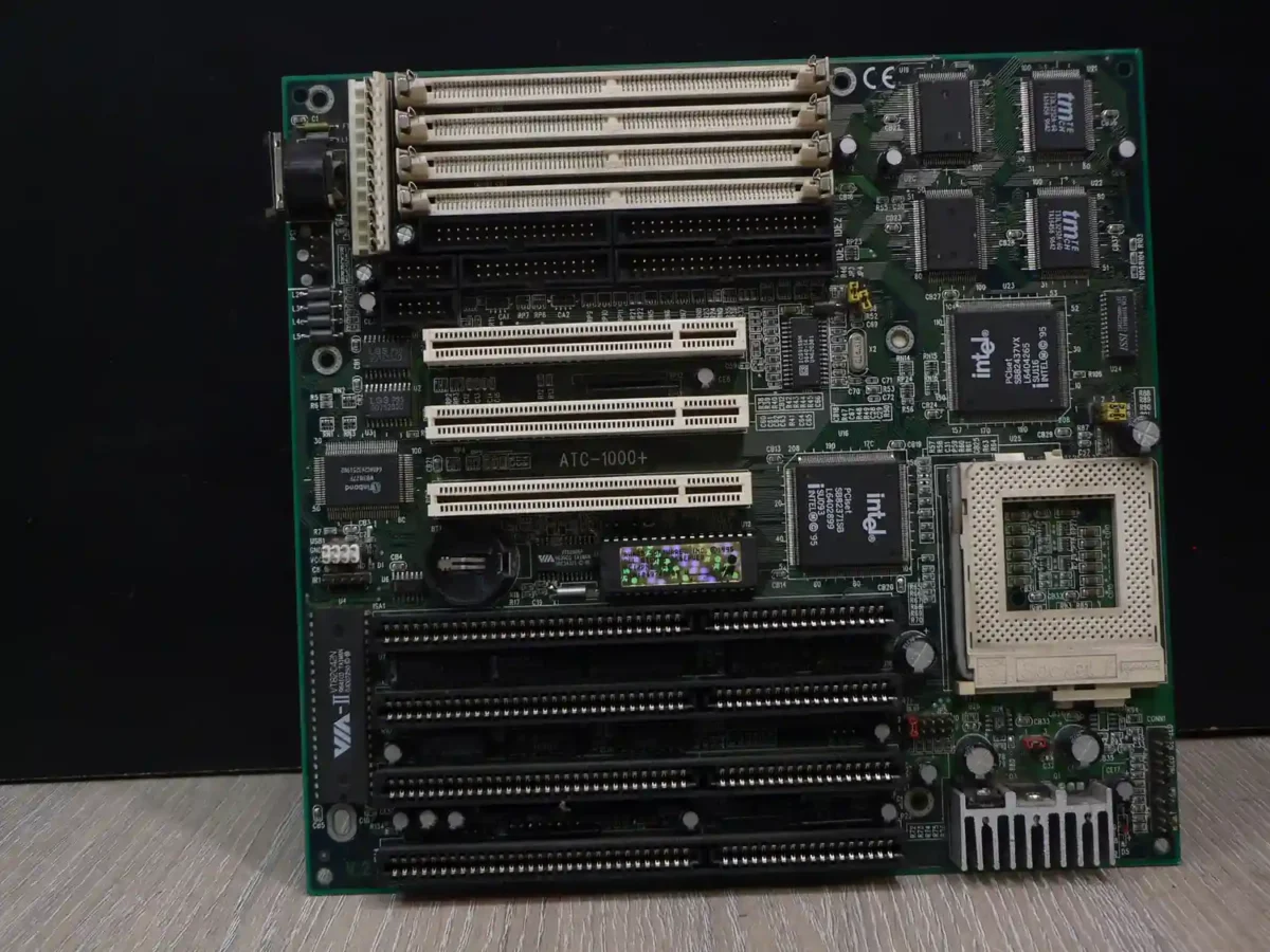 A-Trend ATC-1000+ Socket 7 Alaplap - Image 3
