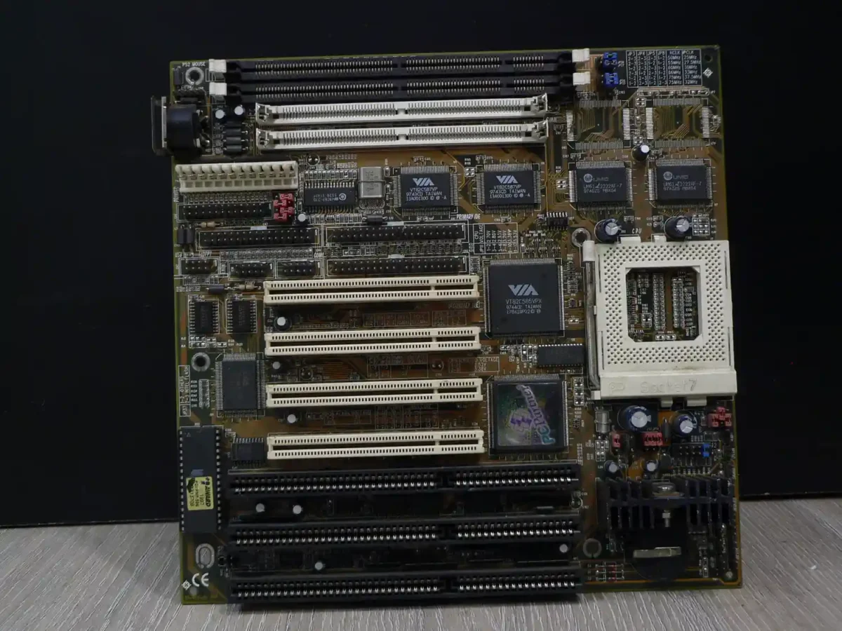 PCPartner VIB800DS Socket 7 Alaplap - Image 3