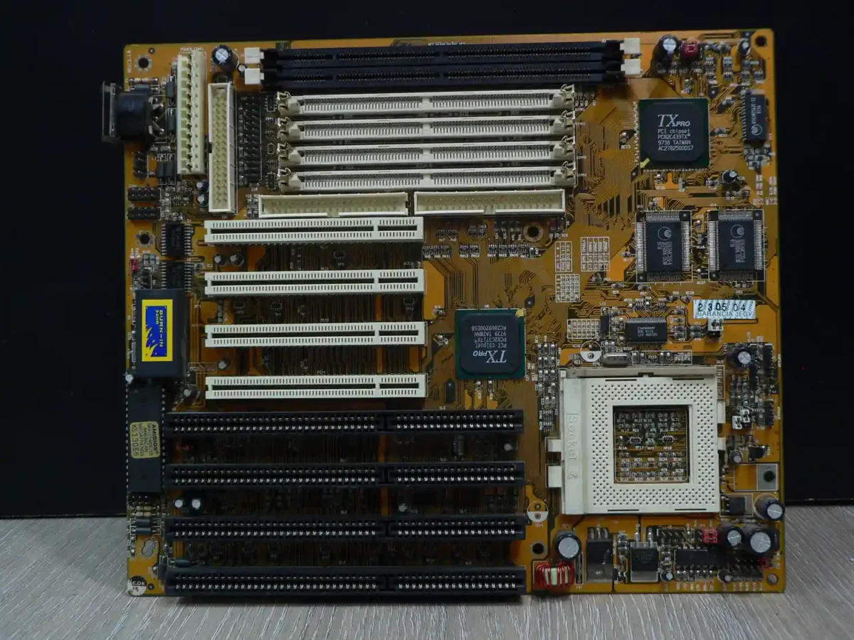 MSI MS-5120 VER:1 Socket 7 Alaplap - Image 3