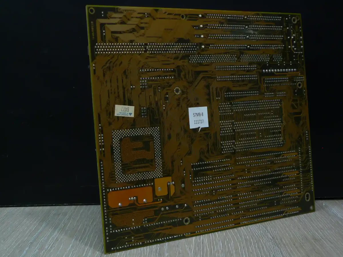 Gigabyte GA-586ATV Socket 7 Alaplap - Image 2