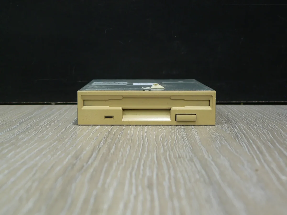 SONY MPF920-E 3,5" 1,44MB Floppy Meghajtó - Image 2
