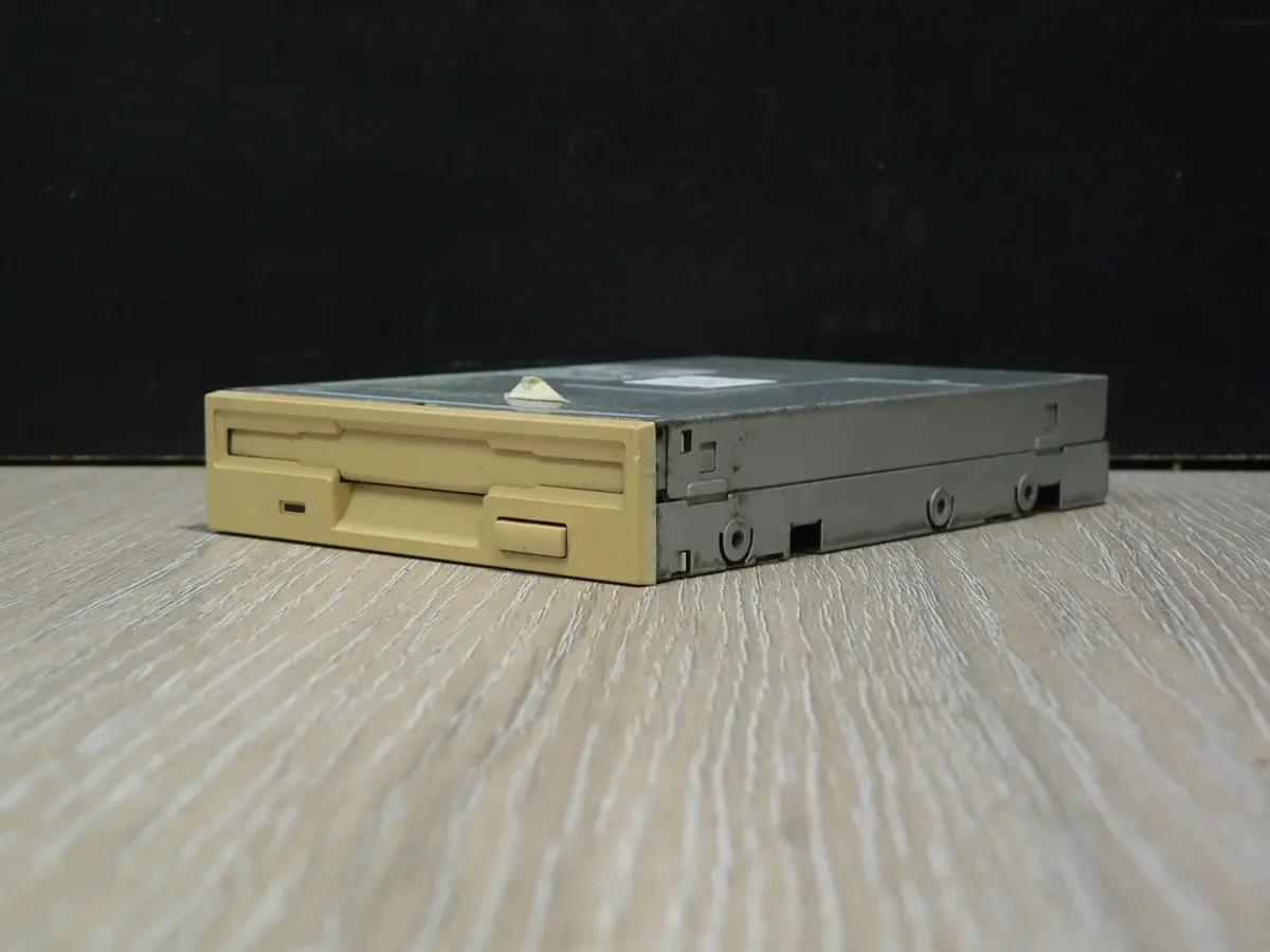 SONY MPF920-E 3,5" 1,44MB Floppy Meghajtó - Image 3