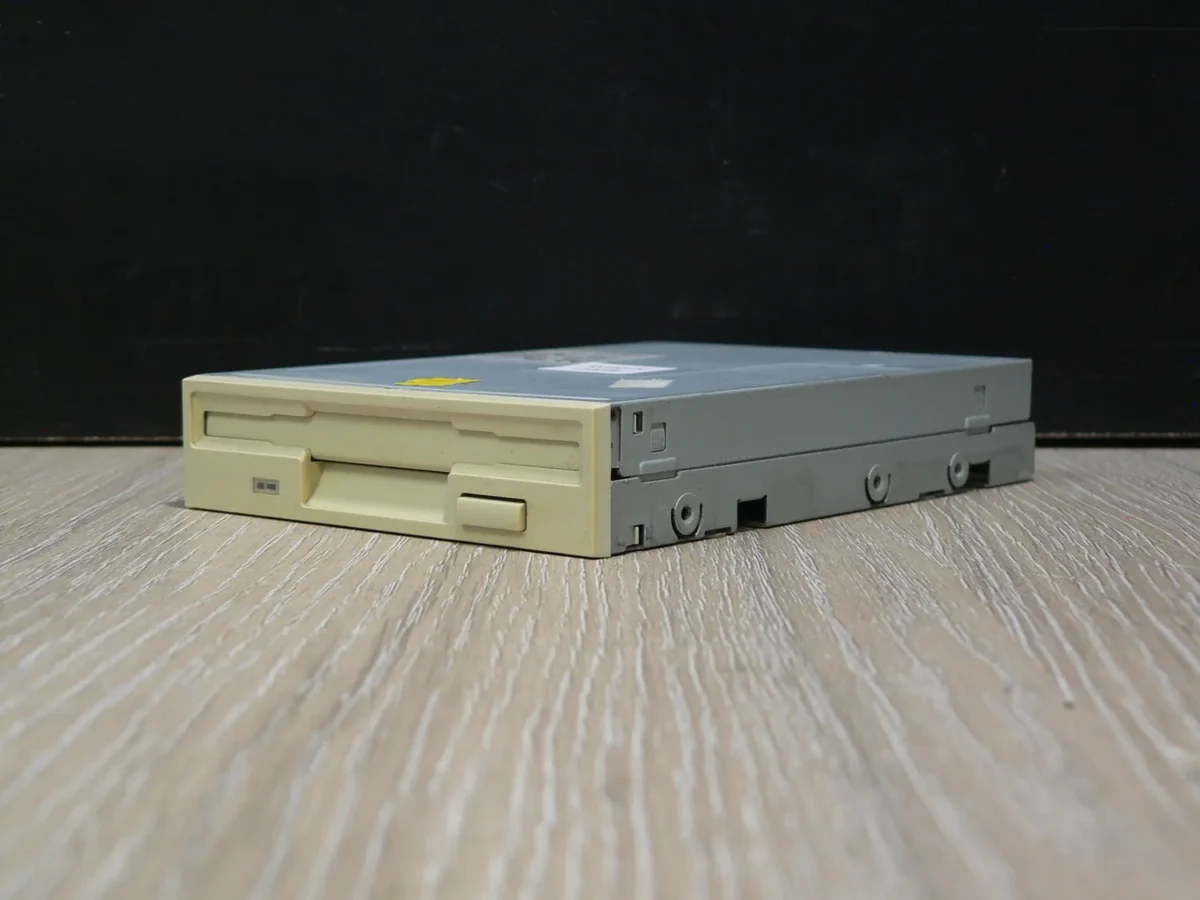 SONY MPF920 3,5" 1,44MB Floppy Meghajtó - Image 3