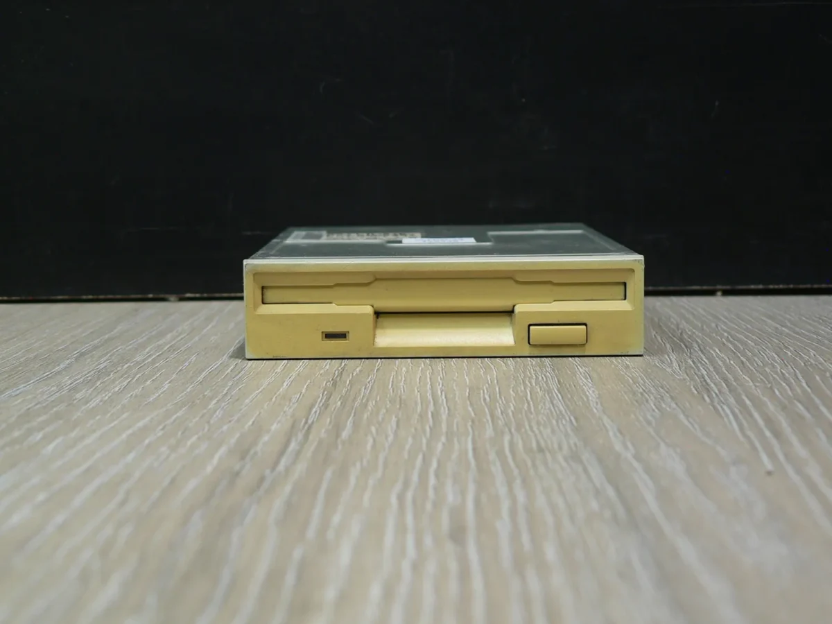 SONY MPF920-D 3,5" 1,44MB Floppy Meghajtó - Image 2