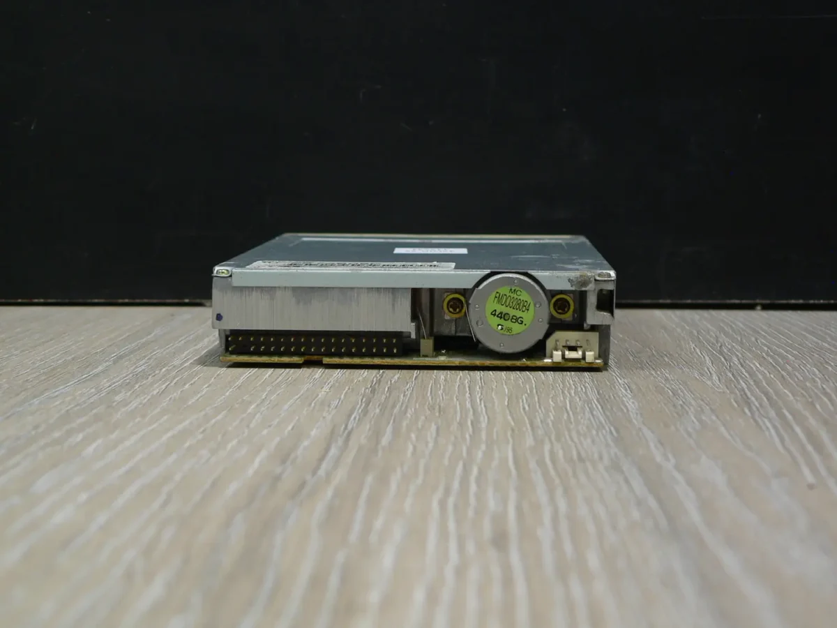 Panasonic JU-257A605P 3,5" 1,44MB Floppy Meghajtó - Image 4