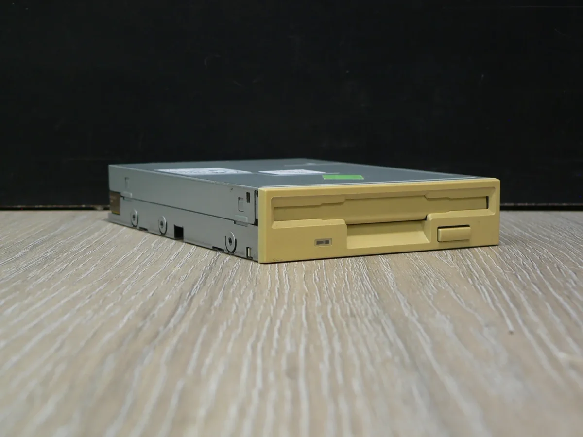 SONY MPF920-E 3,5" 1,44MB Floppy Meghajtó - Image 1
