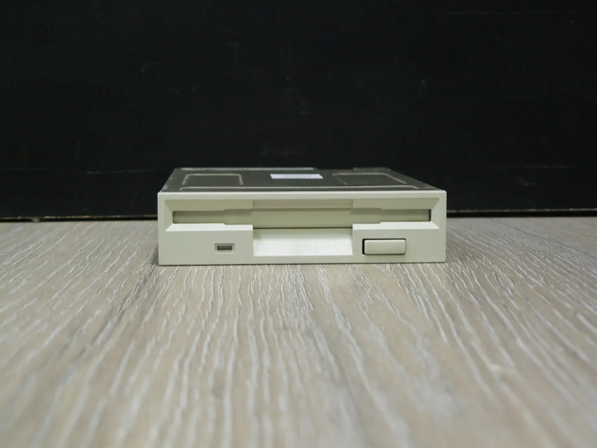 Mitsumi D359T5 3,5" 1,44MB Floppy Meghajtó - Image 2