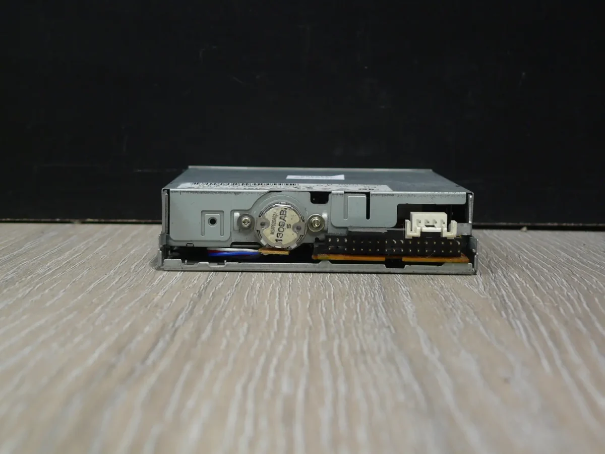 Alps Electric DF354H090F 3,5" 1,44MB Floppy Meghajtó - Image 4