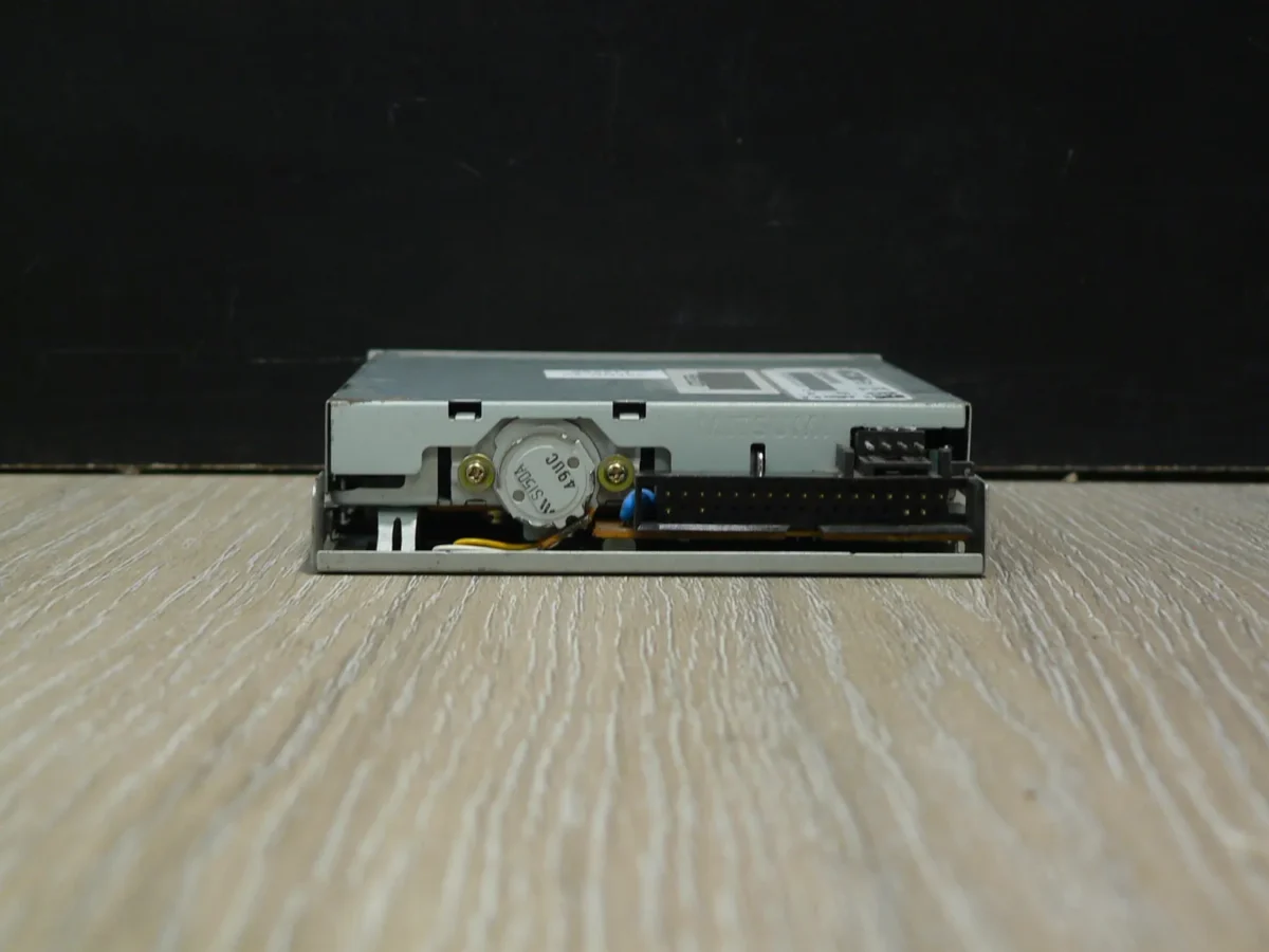 Mitsumi D353M3D-5056 3,5" 1,44MB Floppy Meghajtó - Image 4