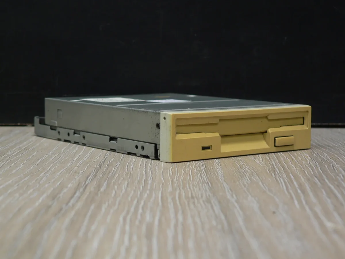 SONY PF520-1 3,5" 1,44MB Floppy Meghajtó - Image 1