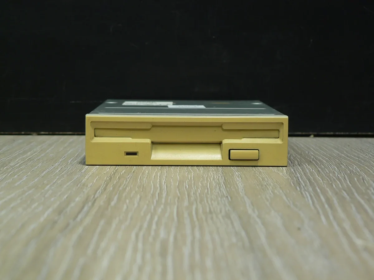 SONY PF520-1 3,5" 1,44MB Floppy Meghajtó - Image 2