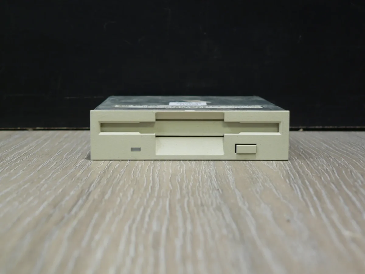 NEC FD1231H 3,5" 1,44MB Floppy Meghajtó - Image 2