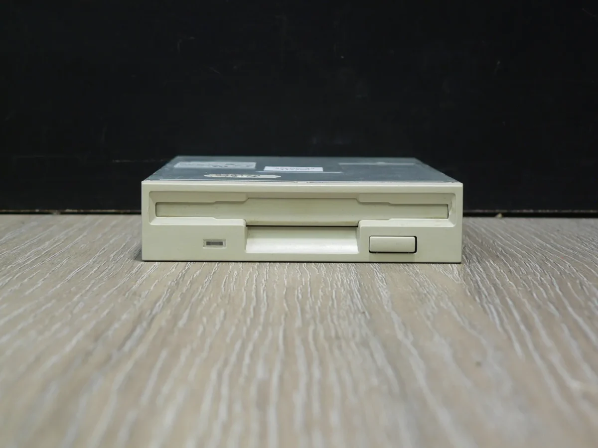 SONY MPF920-E 3,5" 1,44MB Floppy Meghajtó - Image 2