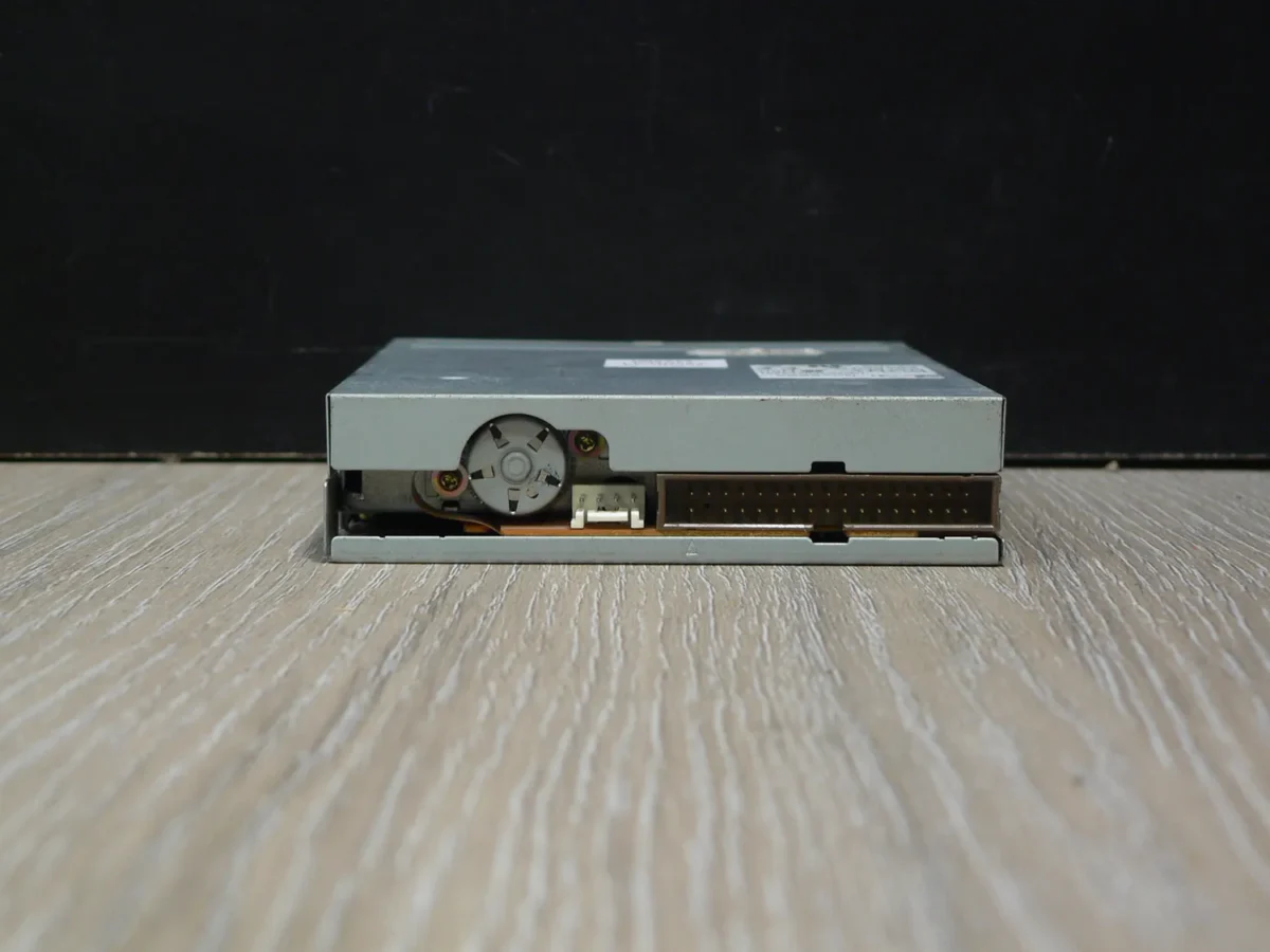 SONY MPF920-E 3,5" 1,44MB Floppy Meghajtó - Image 4